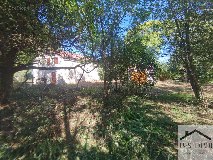 Maison à SAINT-CLAUD