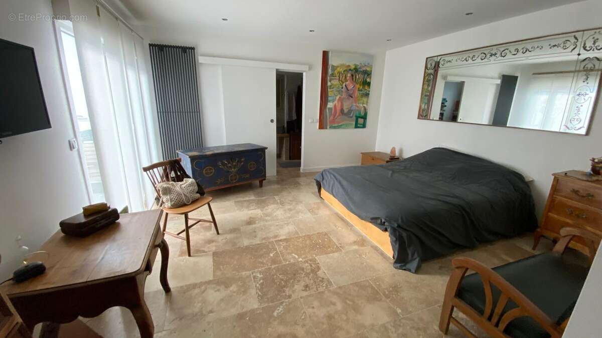 Appartement à SAINT-MAUR-DES-FOSSES