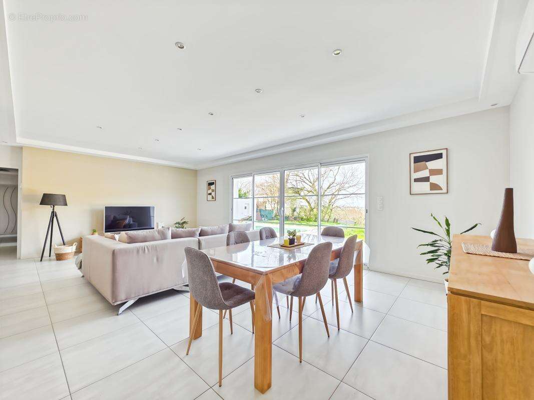 Maison à BON-ENCONTRE