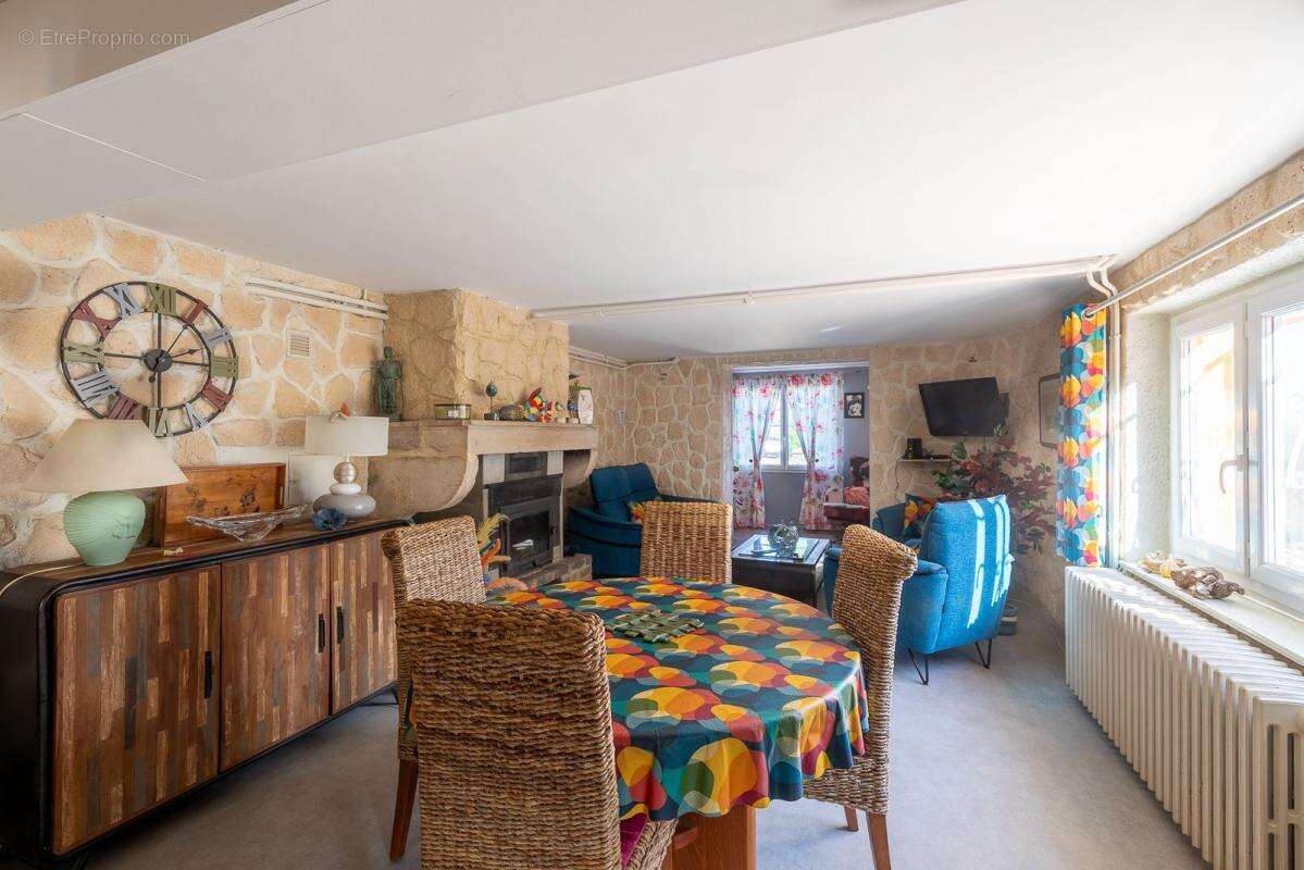 Maison à PIERRECLOS