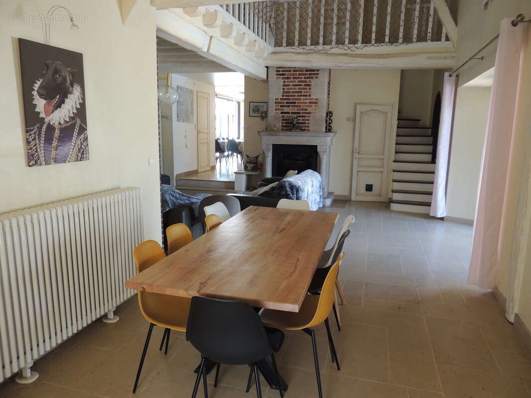 Maison à MONTEREAU-FAULT-YONNE