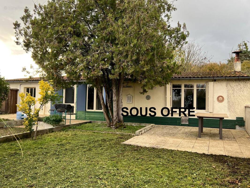 Photo 1 - Maison à ANTOGNY-LE-TILLAC