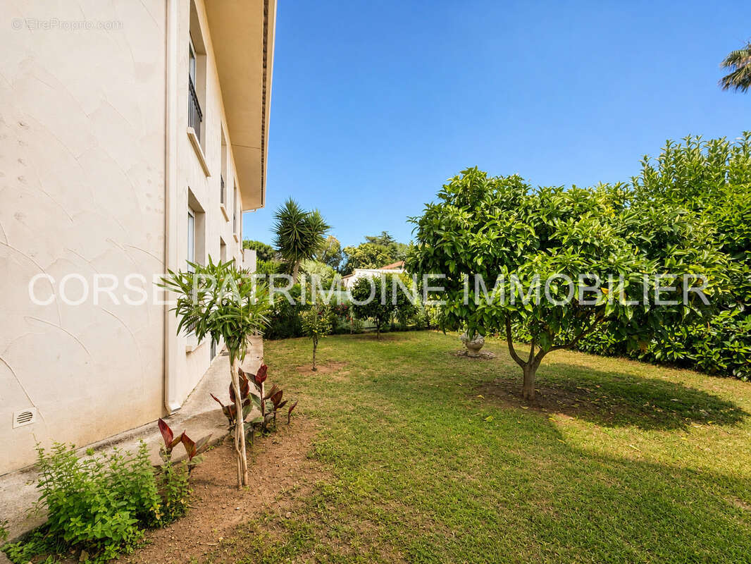 Superbe T3 en rez-de-chaussée avec jardin privatif - photo 18