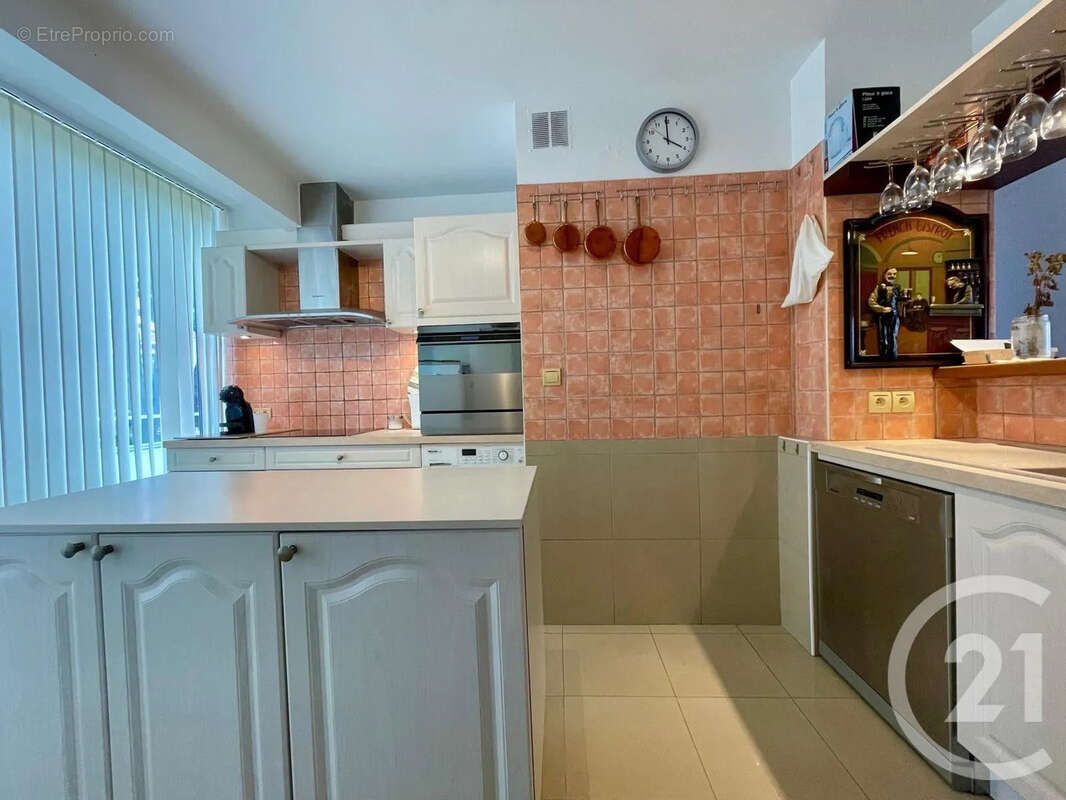 Appartement à BORMES-LES-MIMOSAS