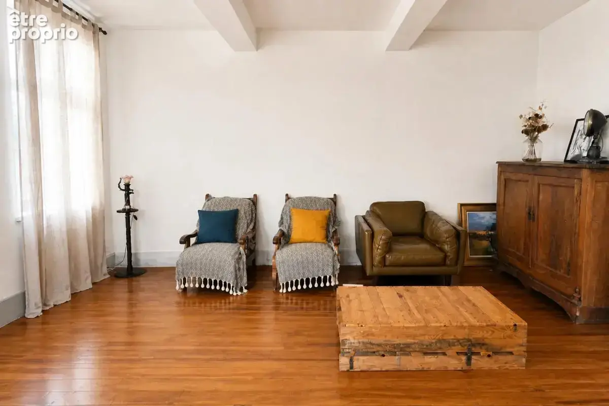 Maison 8 pièces de 218m² sur un terrain de 555m² - photo 2