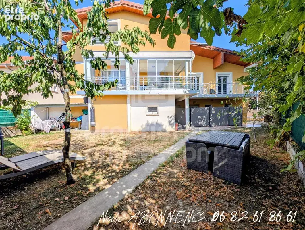 Maison Le Pont De Claix 9 pièce(s) 250 m2 - photo 3