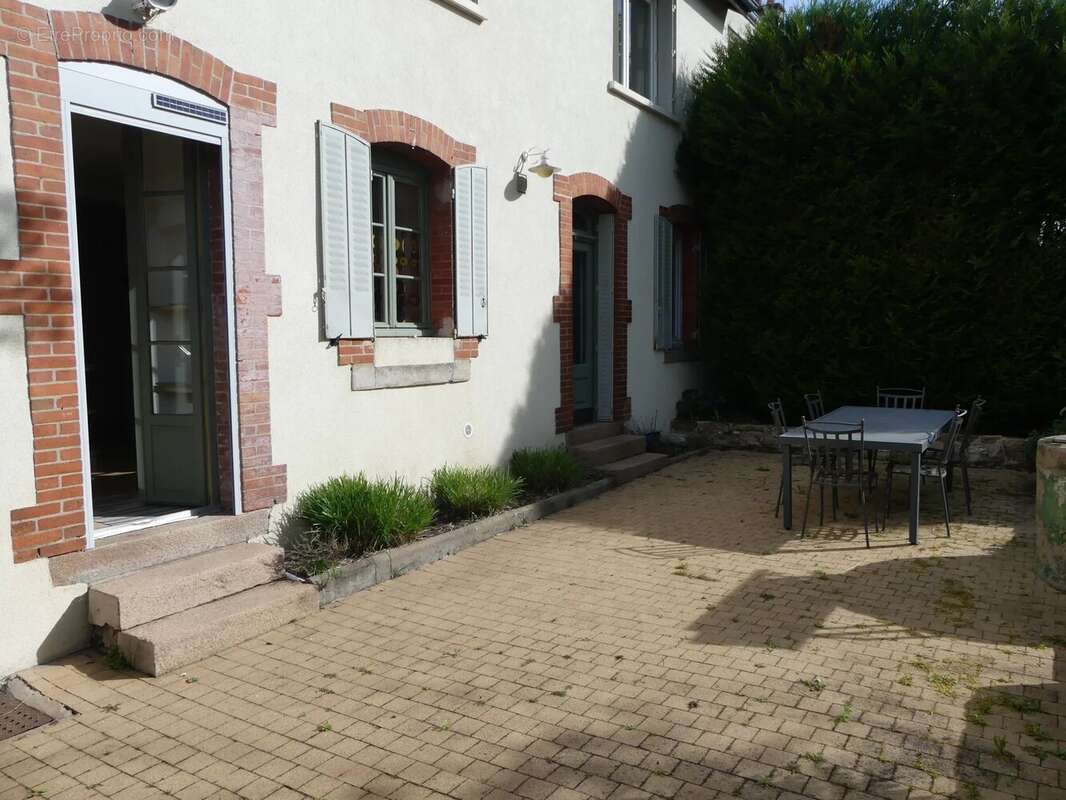 Maison à LE CREUSOT