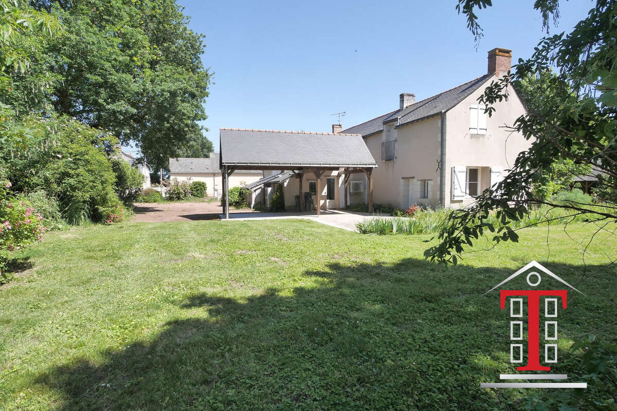 Maison à SAINT-MATHURIN-SUR-LOIRE
