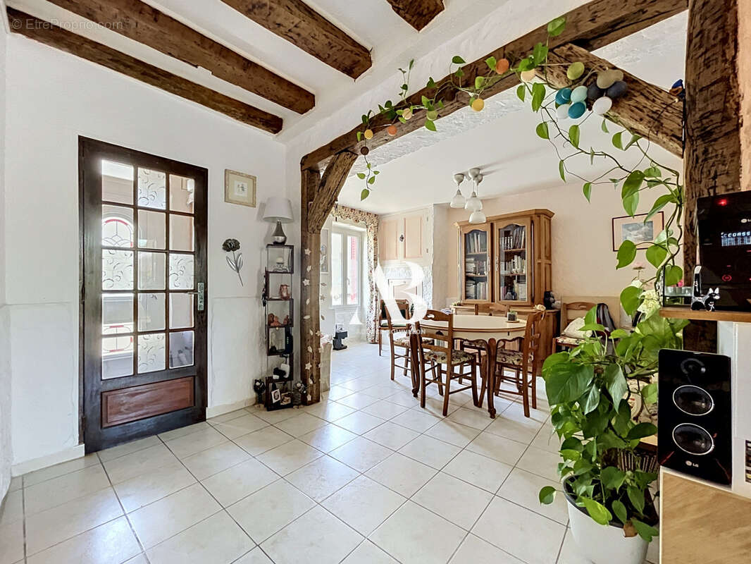 Maison à NANGIS
