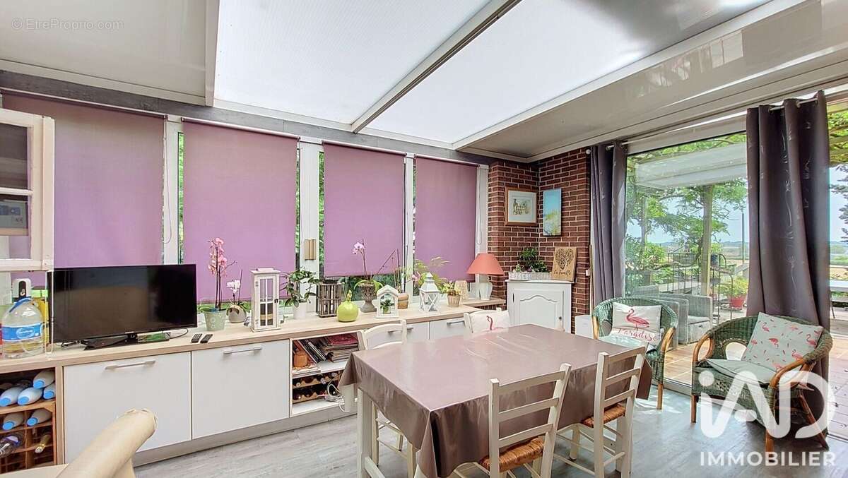 Maison 205 m² à Orsinval  - photo 8