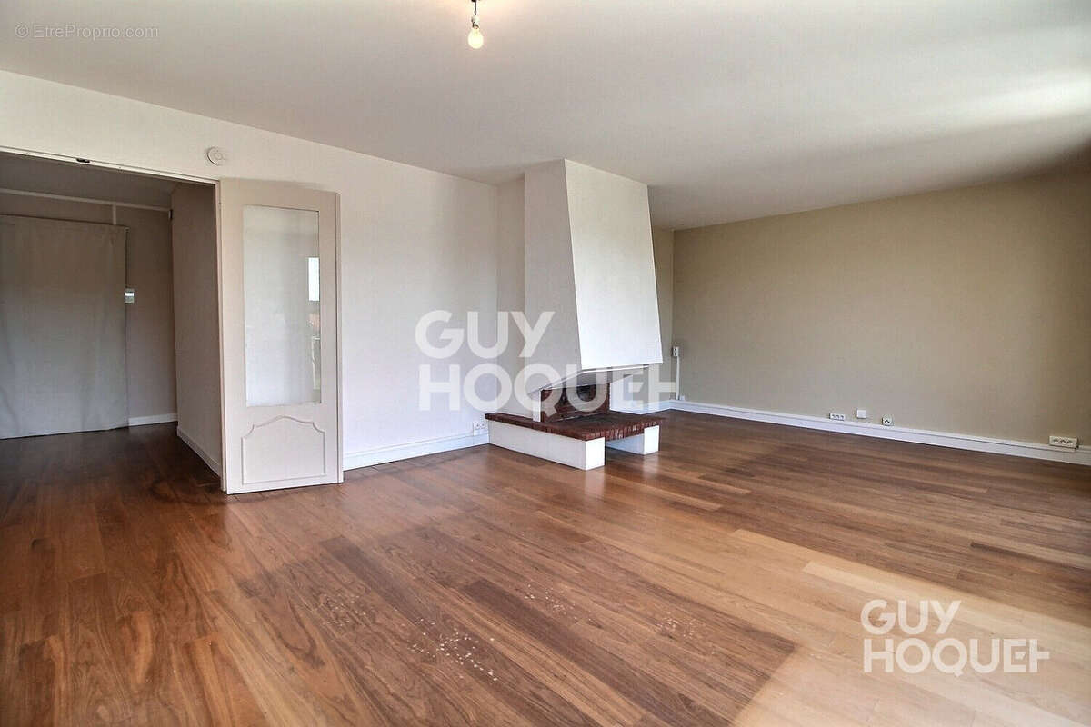 Appartement à CHAVILLE