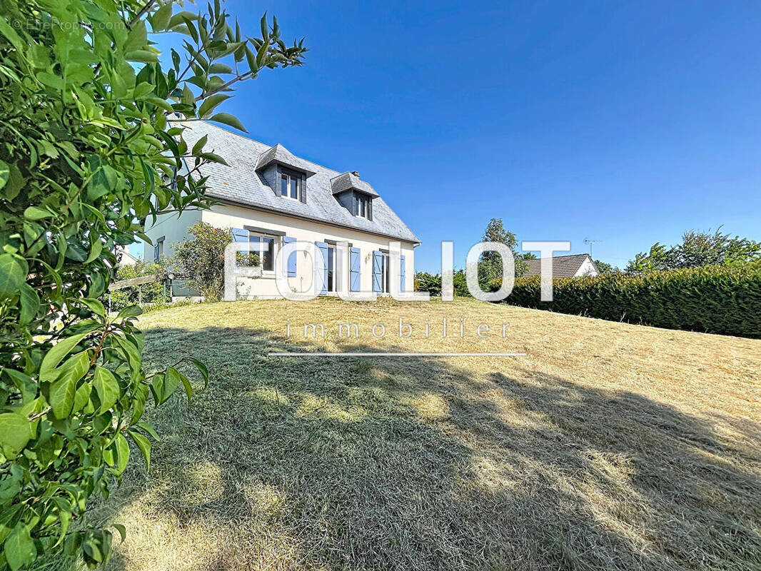 Maison à BREHAL