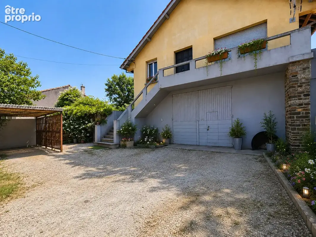 Ref: prometteuse7 : grande maison divisee en plusieurs logements avec jardin et parking - photo 3
