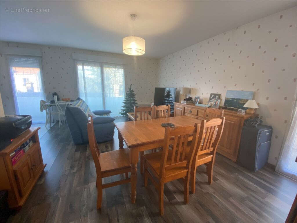 Appartement à EPERNON