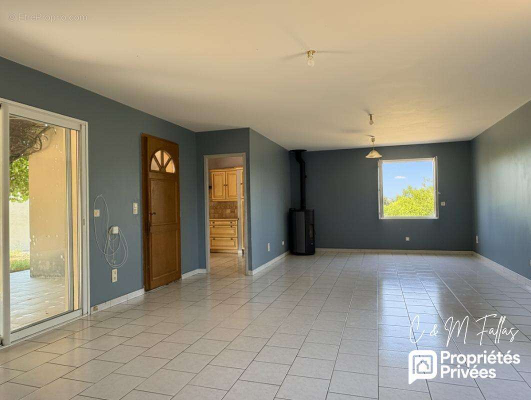 Maison familiale -3 chambres- garage 54 m² - TRAVAILLAN - photo 14