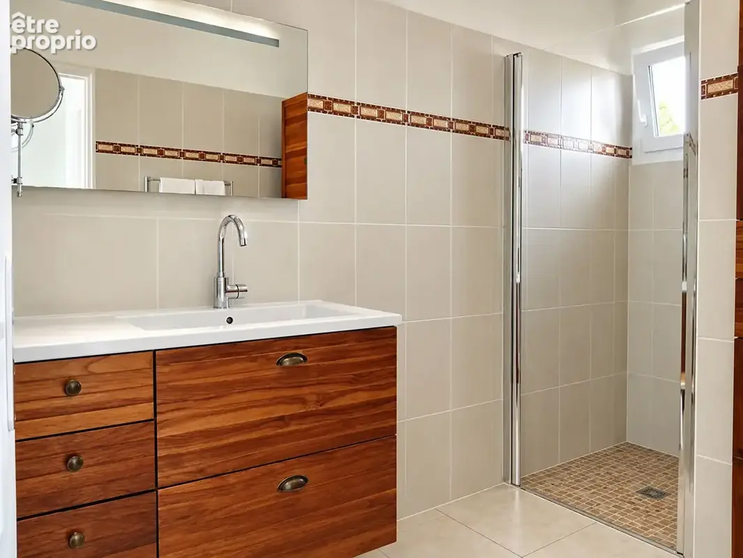 Plozévet - maison 130 m²  - vie de plain-pied - 3 chambres - jardin - aperçu mer - photo 6