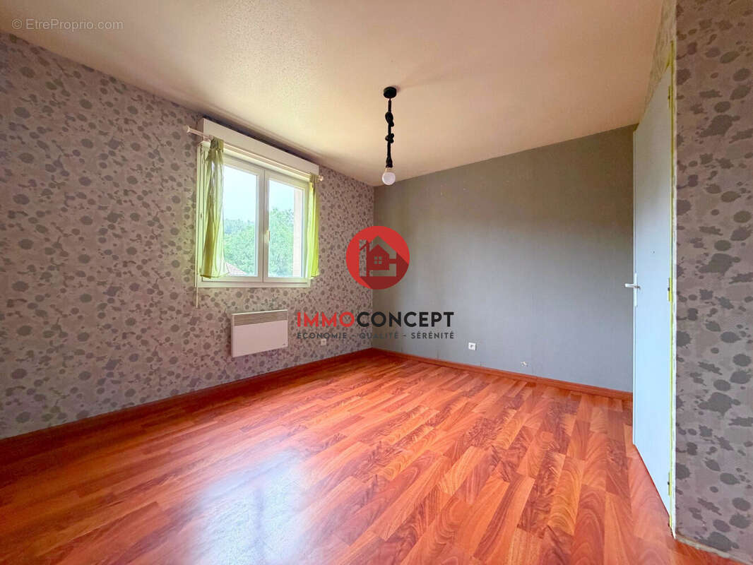 Maison 130 m² à Laudun-L'ardoise  - photo 6