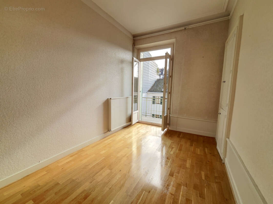 Appartement à AIX-LES-BAINS