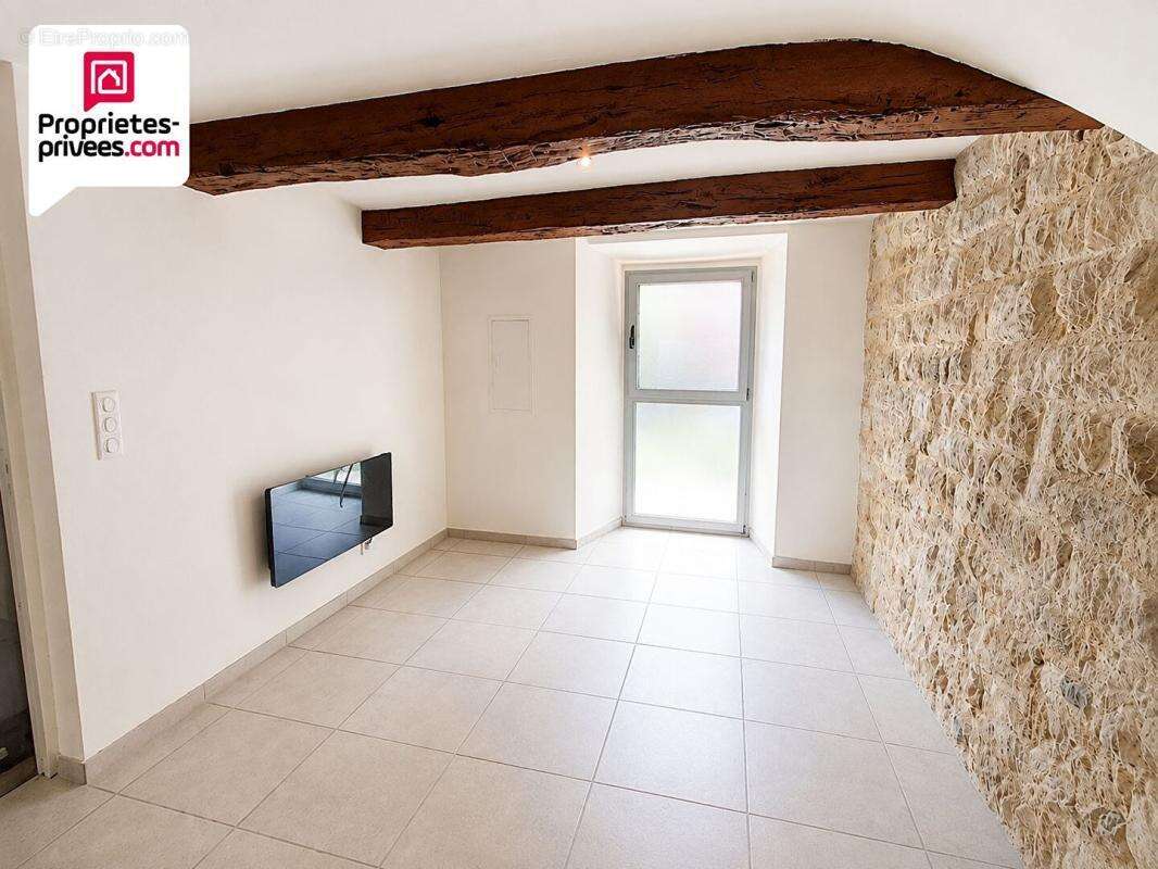 Appartement à SAINT-CEZAIRE-SUR-SIAGNE