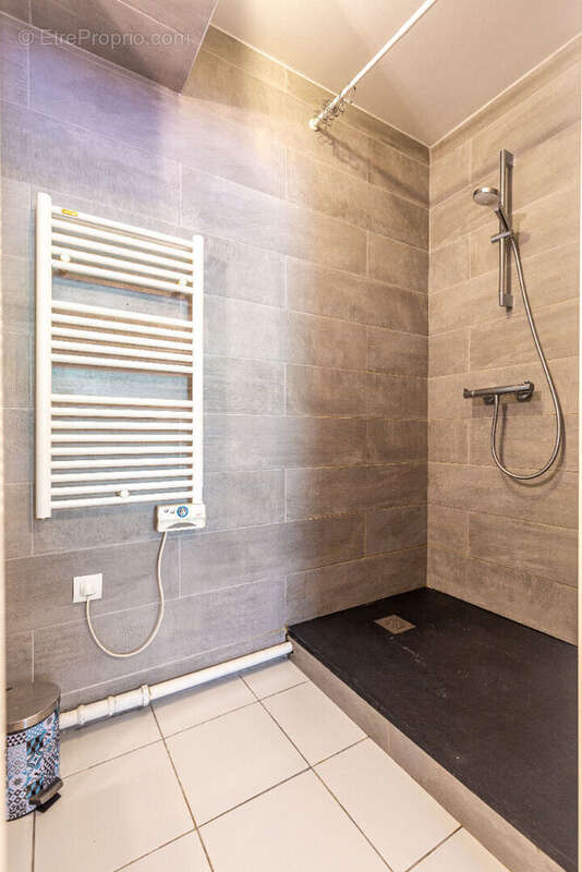 Agence immobiliere laforet - exclusivite - "grevillea" - annecy / pringy - appartement t4/t5 de 83.79m² - jardin - place de stat - photo 12