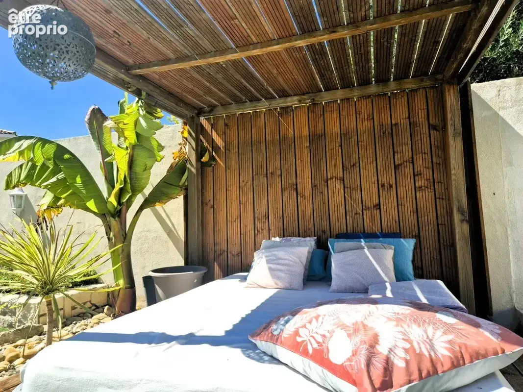 Villa de plain-pied avec garage et piscine - photo 20