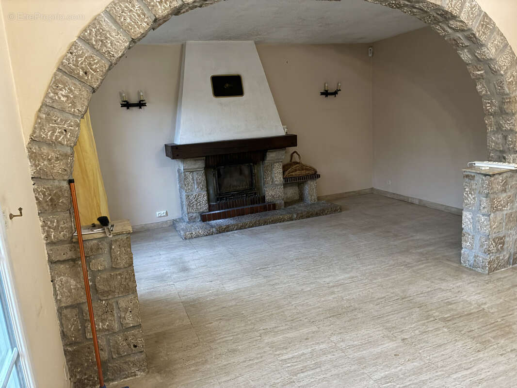 Maison à DARVAULT