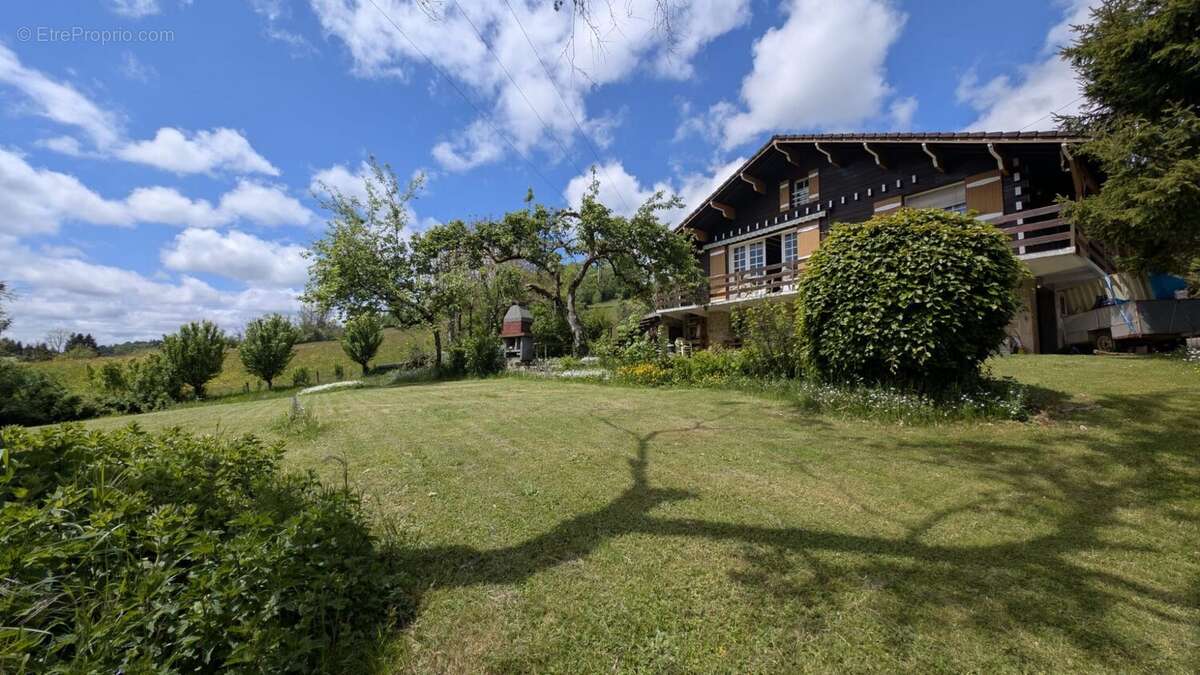Maison à FONCINE-LE-HAUT