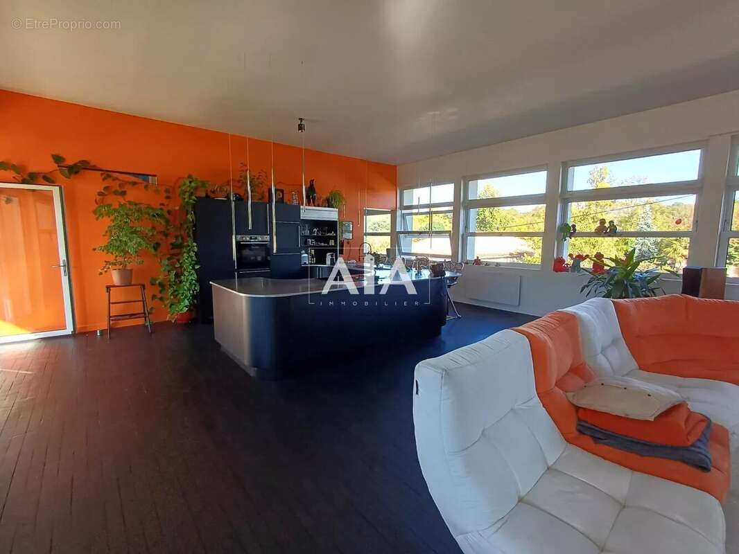 Appartement à RUELLE-SUR-TOUVRE