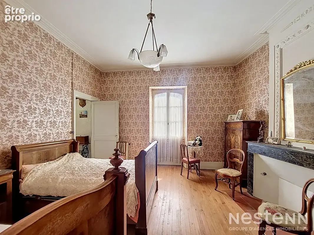 A Vendre Maison de ville en pierre de 176 m² avec terrasse et garage au coeur de Valence sur Baïse - photo 7