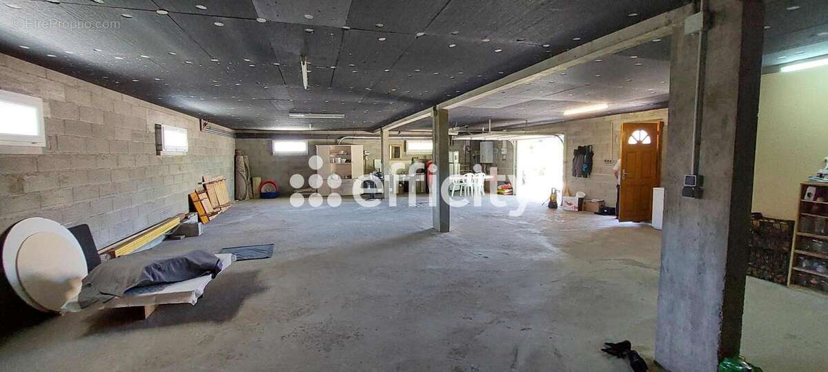 Maison 148 m² à Saint-Rambert-D'albon  - photo 14