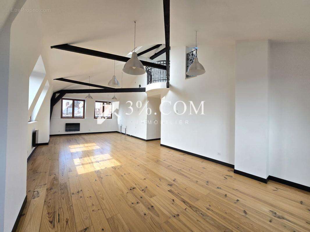 LOFT 91 m2 avec 2 Chambres + Place de parking sécurisée - photo 3