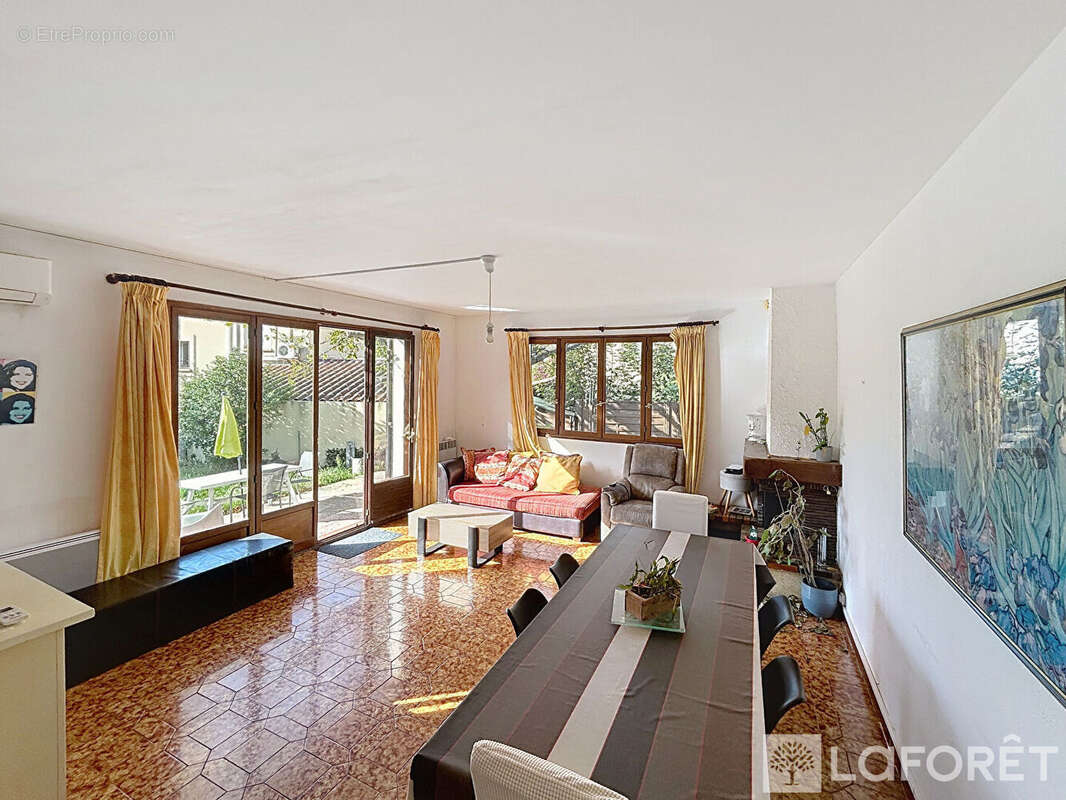 Maison à SAUSSET-LES-PINS