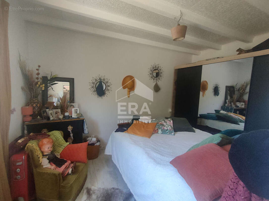 Maison 3 pièces à vendre à Saint Savin - Terrain de 18 785 m² - photo 9