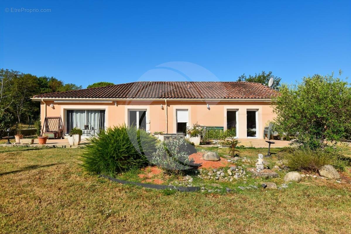 Maison à CAUSSADE