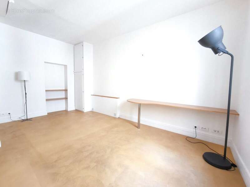 Appartement à PARIS-9E