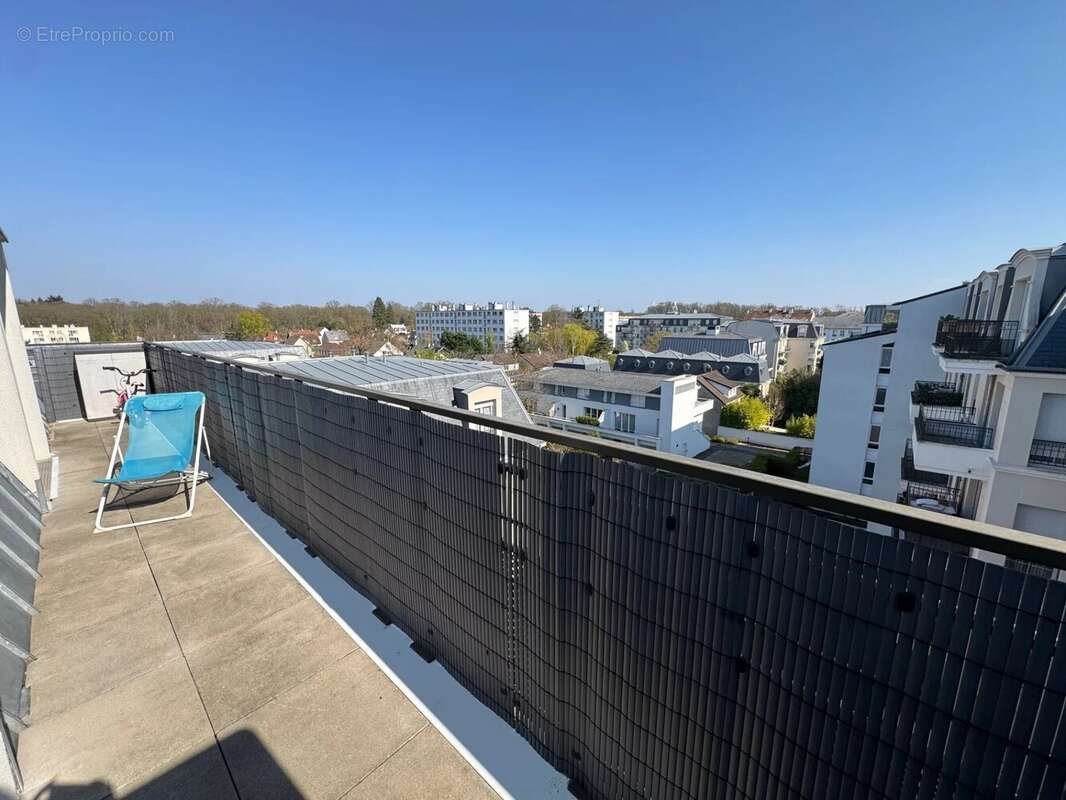 Appartement à LE PLESSIS-TREVISE