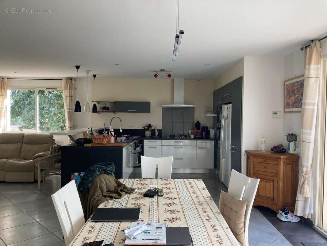 coin repas cuisine - Maison à CAHORS