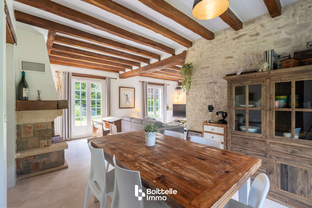 Maison à NOISY-SUR-ECOLE