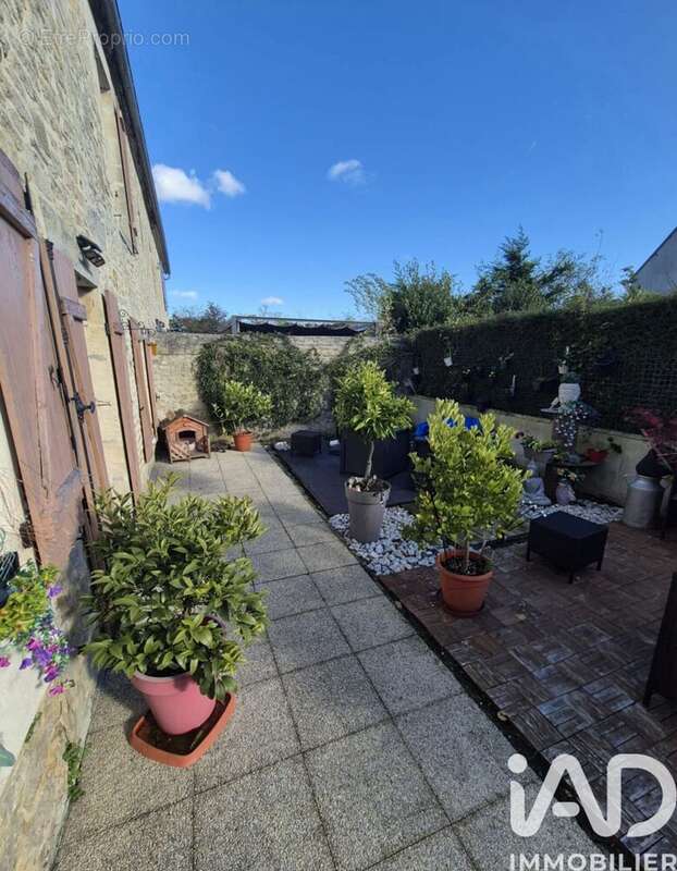 Photo 9 - Maison à ELLON