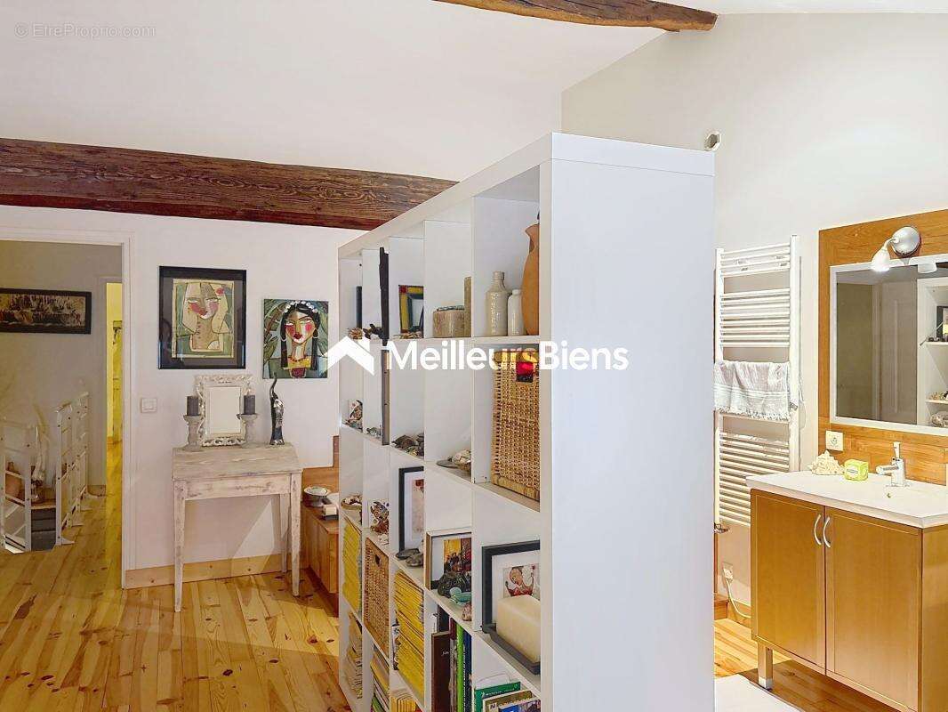 Maison à BELLEVILLE