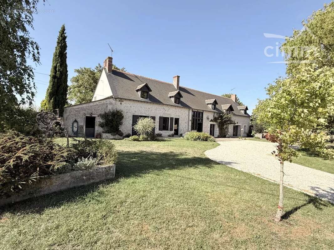 Maison à TOURAILLES