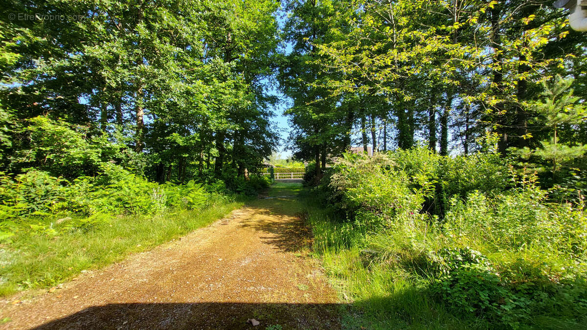 Maison à LA BONNEVILLE-SUR-ITON