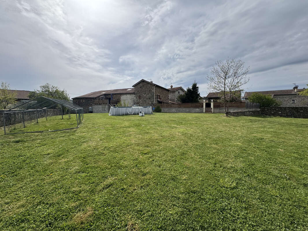 Maison à RETOURNAC