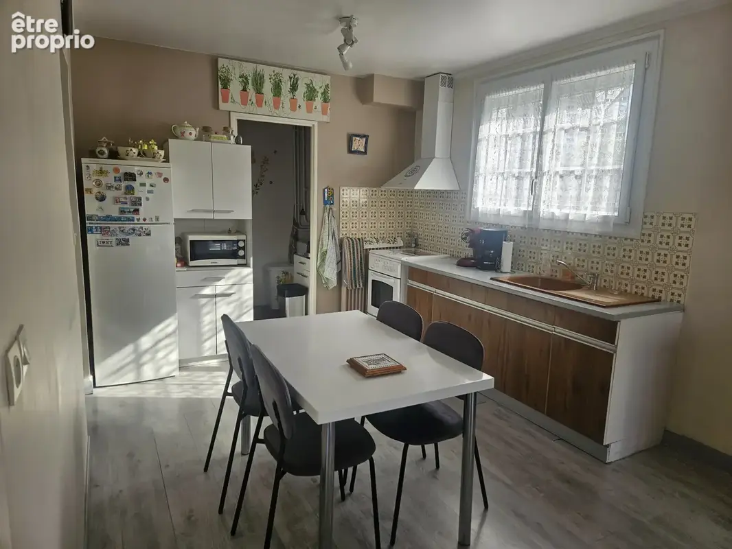 Maison a vendre sur breuillet de 7 pieces 4 chambres - photo 5