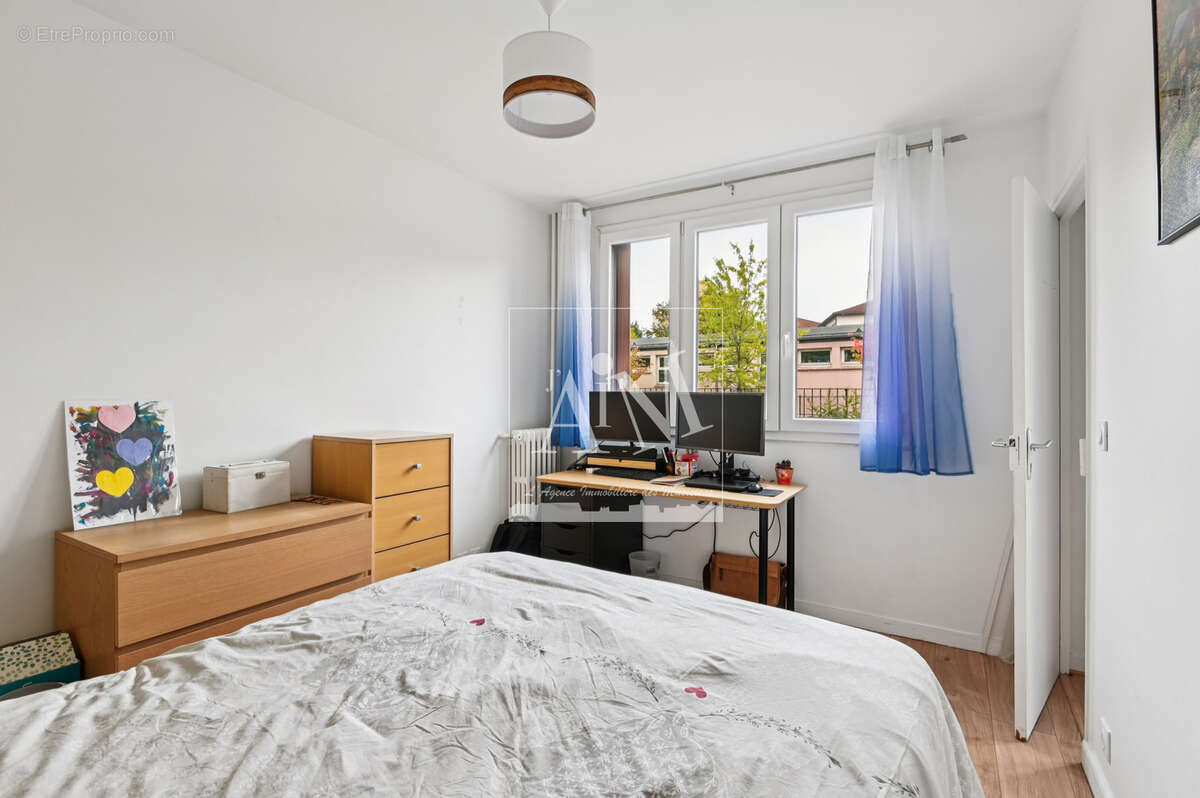 Appartement à NANTERRE