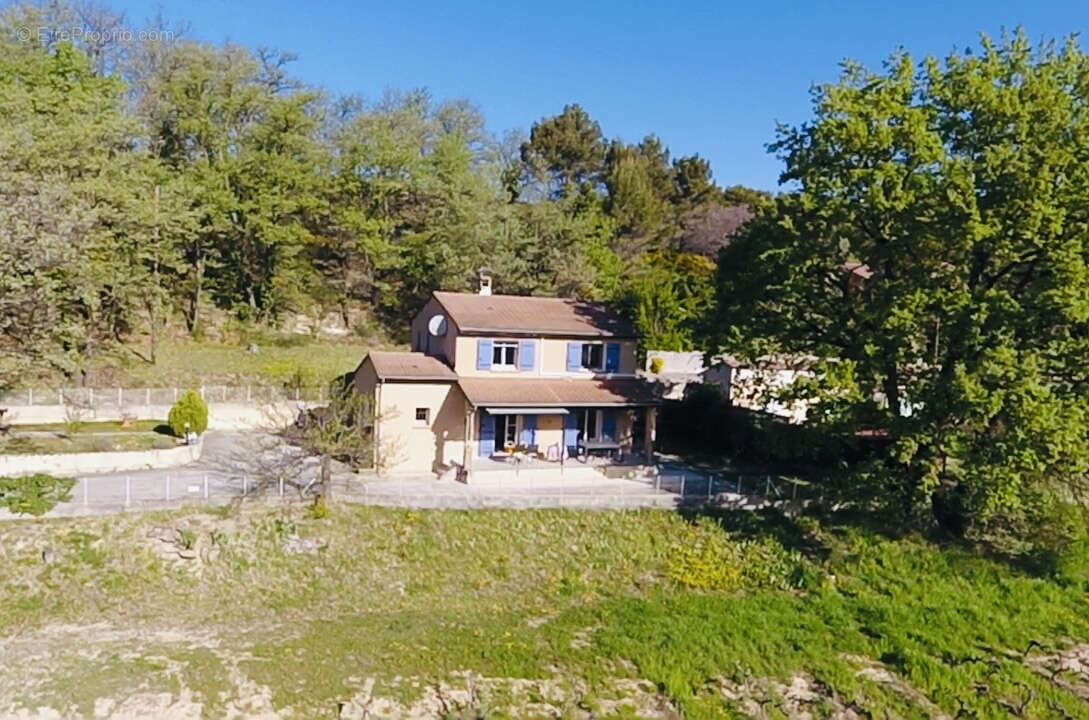 Maison à BUIS-LES-BARONNIES