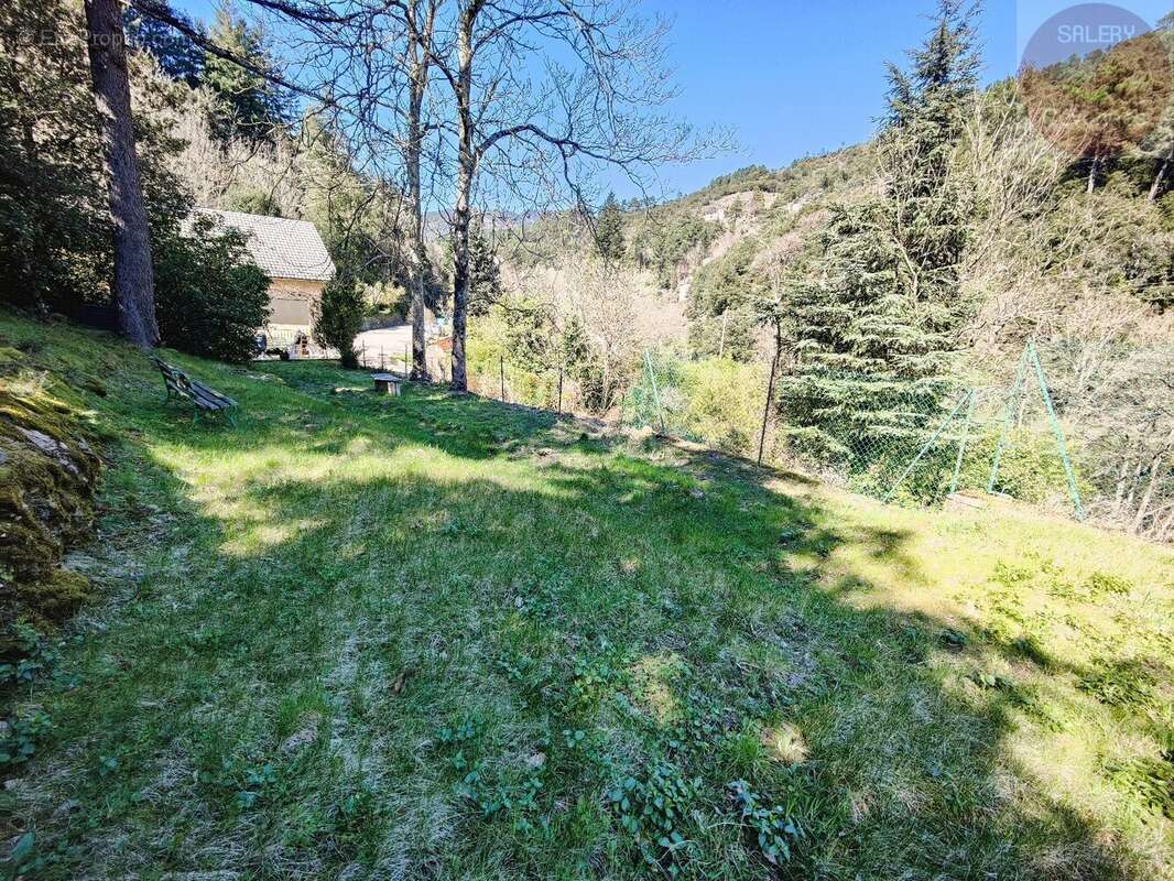 Maison à SAINT-ANDRE-DE-VALBORGNE