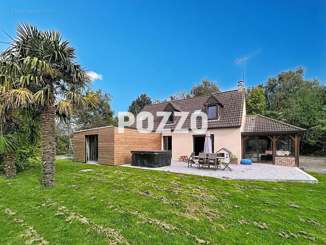 Maison à SAINT-JEAN-DES-CHAMPS