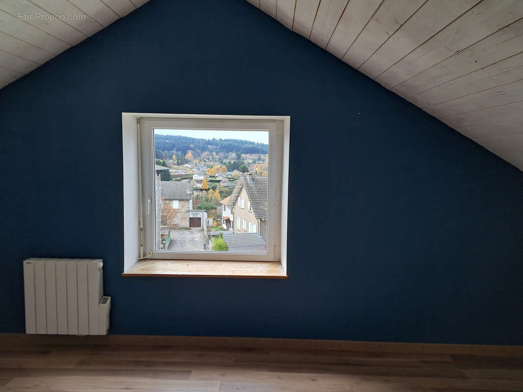 Appartement à LE CHAMBON-SUR-LIGNON