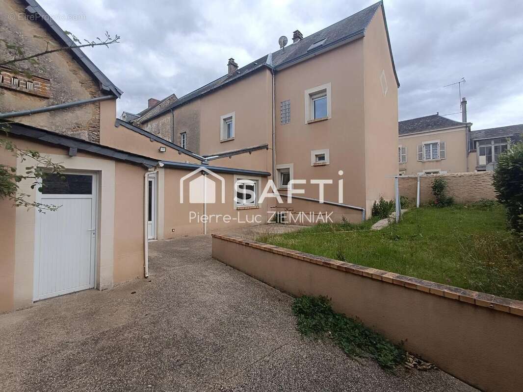 Maison 150 m² à Grez-En-Bouere  - photo 8